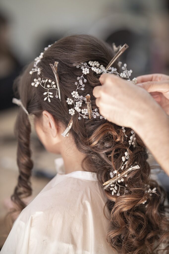 bride, hairdresser, hair-4634446.jpg